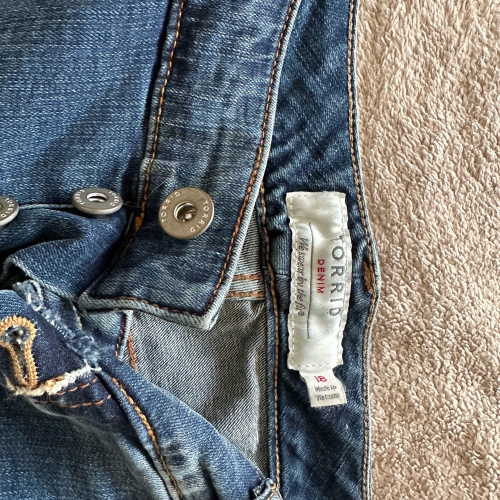 Torrid shorts - Picture 3 of 6